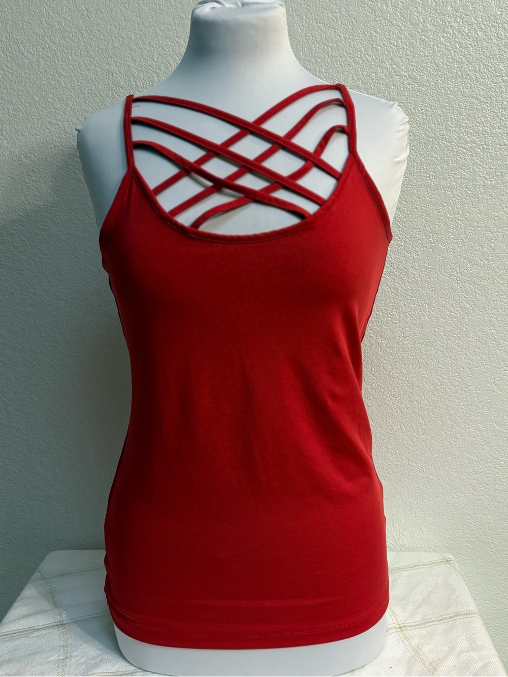 K Jordan Red Crisscross Front Tank Top